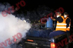 Operaţiunea „Uciderea ţânţarilor” va dura până în octombrie. Reporterul EVZ a participat la un „măcel” nocturn, în Capitală