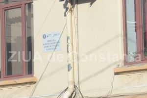 Cei mai nedreptatiti bugetari“: Ieri, membrii Sindicatului National Sport si Tineret au protestat la Guvern. Actiune si la Constanta