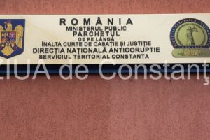 Premiera la DNA Constanta!: Trei judecatori de la Curtea Suprema au analizat ieri contestatia procurorilor Anticoruptie