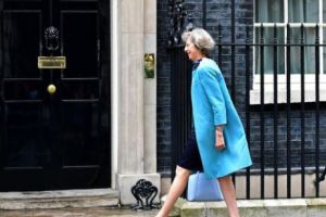 Pantofii de Pantofii de gazelă ai Theresei May