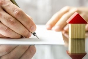 Piaţa imobiliară se schimbă: De ce încetineşte ritmul de scumpire a locuinţelor/ RAPORT