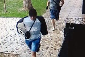 Indivizii care au facut accident dupa ce au talharit o femeie au fost filmati