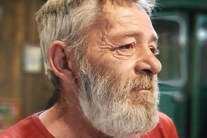 Cât de MULT poate face un simplu GEST! Cum a ajuns „celebru” un om al străzii din Arad