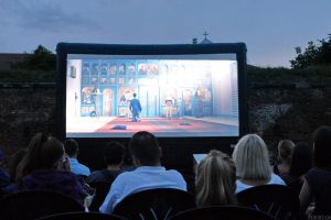 Oradea Summer Film a debutat cu o peliculă controversată despre Biserica Ortodoxă, intens aplaudată de orădeni (FOTO)