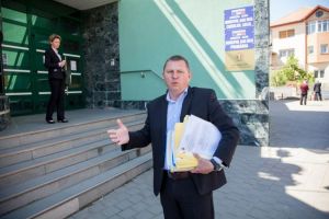 Mircea Trifu: ”Fractura dintre administraţia locală şi cetăţeni va fi sudată de Asociaţia Infrastructură Alba Iulia. Deja sunt semnale clare că s-a reuşit acest lucru, prin retragerea proiectului privind taxarea parcărilor şi a celui referitor la sancţionarea albaiulienilor care cresc păsări în gospodării”