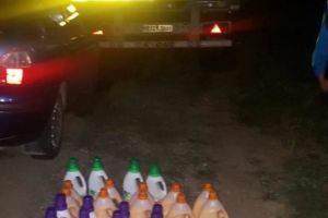 Jandarmii au prins azi-noapte un şofer care fura din propriul camion