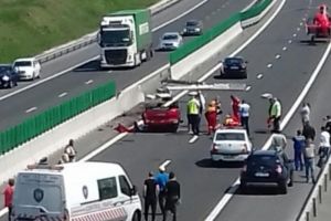 Carambol pe A2, coadă de 2 kilometri spre mare. Şapte maşini avariate, mai multe persoane au fost rănite