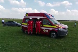 Prognostic extrem de rezervat pentru pilotul ranit in accidentul aviatic de la Suceava. Starea lui este extrem de grava