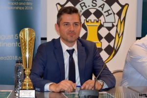 Secretarul de stat cu 