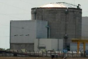 Francezii au închis patru reactoare ale centralelor nucleare din cauza caniculei