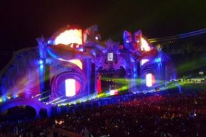 Mesaje anti PSD la Untold! Ce au făcut organizatorii pentru a masca situaţia - VIDEO