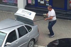 Încă un sătmărean prins la furat pavaje. A fost anunţată Poliţia