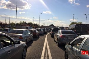 Vacanţă începută cu nervi şi aşteptare. Cod ROȘU de aglomeraţie în vămile Petea şi Urziceni!