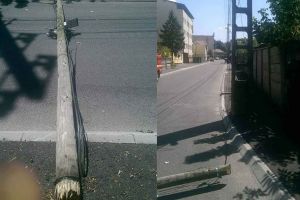 Un stâlp putrezit a blocat strada Onisifor Ghibu