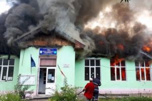 ALERTĂ la Tulcea. ARDE o ȘCOALĂ 