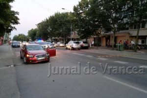 FOTO: Un şofer băut a lovit o maşină pe strada Mărăşeşti