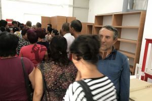 Foştii ortaci din Negomir, dornici să lucreze la ferma de păsări de la Târgu-Jiu