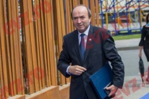 Tudorel Toader vrea să rezolve problema detaşărilor ilegale din DNA