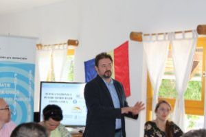 A început „Școala Naţională de Democraţie”. Politologul Cristian Pîrvulescu a deschis atelierele taberei