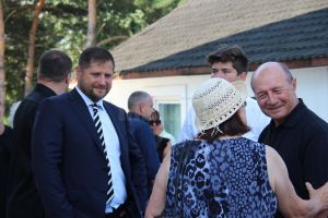 Fostul preşedinte Traian Băsescu a participat, la Suceava, la înmormântarea cuscrului său, ...