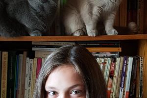 O elevă de 12 ani din judeţ va contribui la realizarea unui volum de texte şi ilustraţii ...