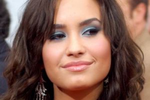 Cântăreaţa Demi Lovato, PRIMA REACȚIE după spitalizarea ei în urma supradozei!