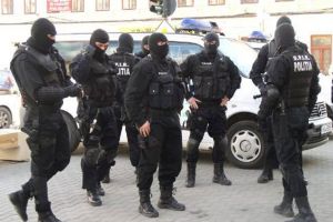 Grupare de contrabandă, condusă de un fost ofiţer în Poliţia Satu Mare. Prins pentru a doua oară