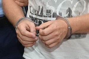 O femei a fost jefuită în miez de zi pe stradă în Salonta. Tâlharul a fost prins şi arestat