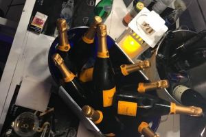 Milionarii straini au baut toata sampania de la XS Lounge! Nota de plata URIASA, in cel mai exclusivist club din Ploiesti