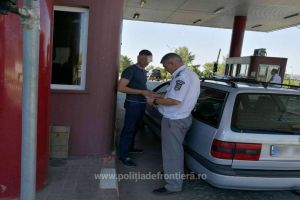 Au ,,revenit” permisele false. Trei bărbaţi au vrut să-i ,,fenteze” pe poliţiştii de frontieră