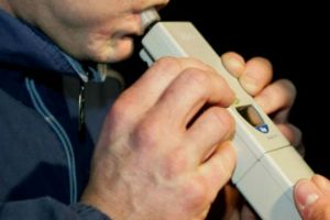 Nici canicula nu-i descurajeaza pe şoferii alcoolişti