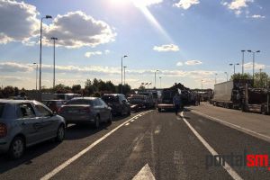 Vămile Petea şi Urziceni, sufocate în weekend: Peste 50.000 de oameni au intrat în ţară
