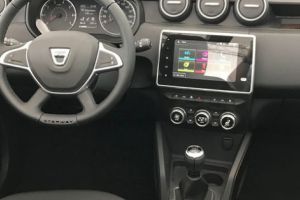 Jurnalistul britanic Jeremy Clarkson îşi caută duşmani prin România, ponegrind Dacia şi pe noi toţi