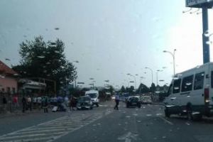 Accident în spatele Gării din Cluj. Un pieton a fost lovit de maşină FOTO