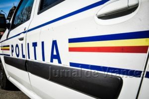 L-a lovit o maşină, dar a ajuns în atenţia poliţiei pentru că băuse