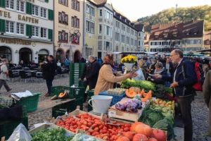 Piaţa Unirii de zarzavaturi