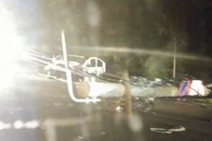 Un taximetrist si o femeie au ajuns la spital dupa ce masina in care se aflau s-a ciocnit violent de un stalp, in Calea Lugojului din Timisoara