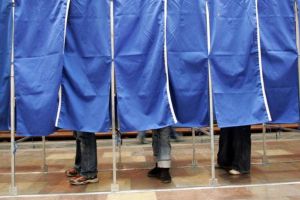 2.600 de băcăuani, chemaţi la Poliţie pentru verificarea semnăturilor de pe listele de susţinători