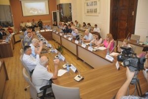 Bani din rectificarea bugetară pentru infrastructura afectată de inundaţii