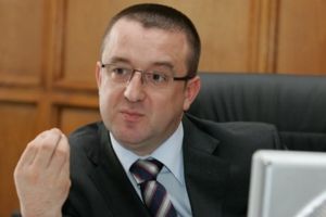 Trei judecatori de la Inalta Curte analizeaza azi dosarul Motorina“. DNA acuza - prejudiciu de zeci de milioane de euro