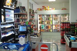 Un magazin şi două restaurante din judeţ, sancţionate de inspectorii DSVSA