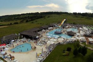 Proprietarii de ştranduri şi piscine au contracte cu DSP pentru verificarea calităţii apei