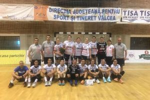 Handbalistele din Vâlcea au oprit trofeul acasă