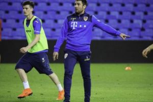 Adrian Mutu dă sfaturi: „Acum le pot spune când să bea, când să mănânce”. Ce comentariu a făcut antrenorul despre celebrul scandal de la Chelsea