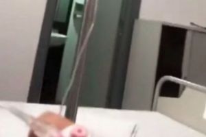 Probleme de SĂNĂTATE pentru o cântăreaţă cunoscută! A ajuns la spital DE URGENȚĂ 