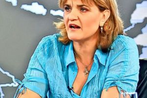 Ioana Bran, ministrul Tineretului şi Sportului, primeşte o replică USTURĂTOARE: „Atâta timp cât nu cunoşti acest fenomen sportiv şi nu ştii ce înseamnă să stai în cantonament 11 luni din 12...”