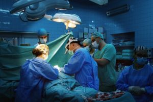 Interventie in premiera la Timisoara pentru indepartarea unei tumori