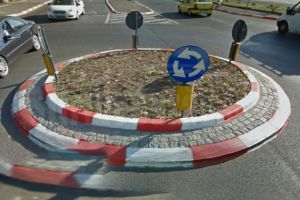 Atentie, soferi! Doua sensuri giratorii (Bucov si Barcanesti) intra in reparatii