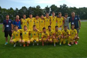 Reprezentanta judeţului Suceava a reuşit două victorii în prima zi a turneului celor 4 ...