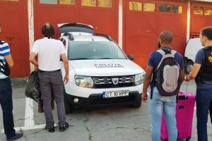  Constanta. Doi cetateni straini, din Turcia si Nigeria, indepartati sub escorta de pe teritoriul Romaniei 